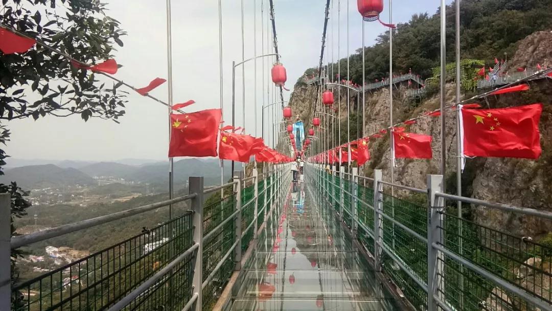 馬仁奇峰紅色芳華綻放！獻(xiàn)禮祖國70華誕！
