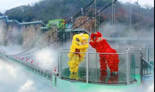 新年新挑戰(zhàn)！馬仁奇峰新玻璃橋更長(zhǎng)、更高、更透明、更刺激！