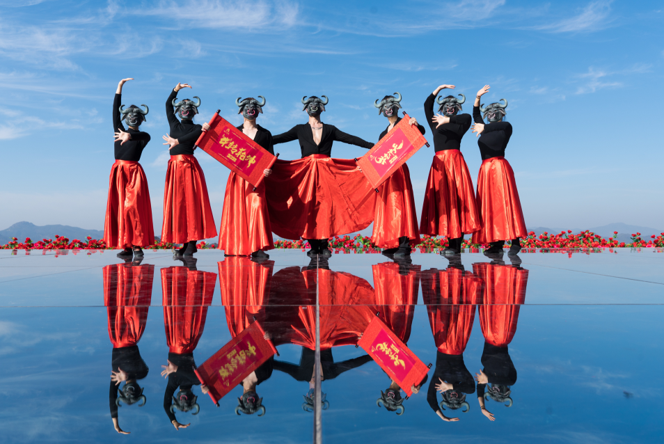 馬仁奇峰面向外地留蕪過(guò)年人員門(mén)票免費(fèi)，祝你們春節(jié)快樂(lè)